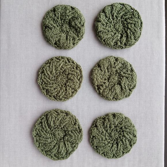 Set of 6 Coasters 4" crochet cable pinwheel round green chunky handmade decor - Picture 2 of 9